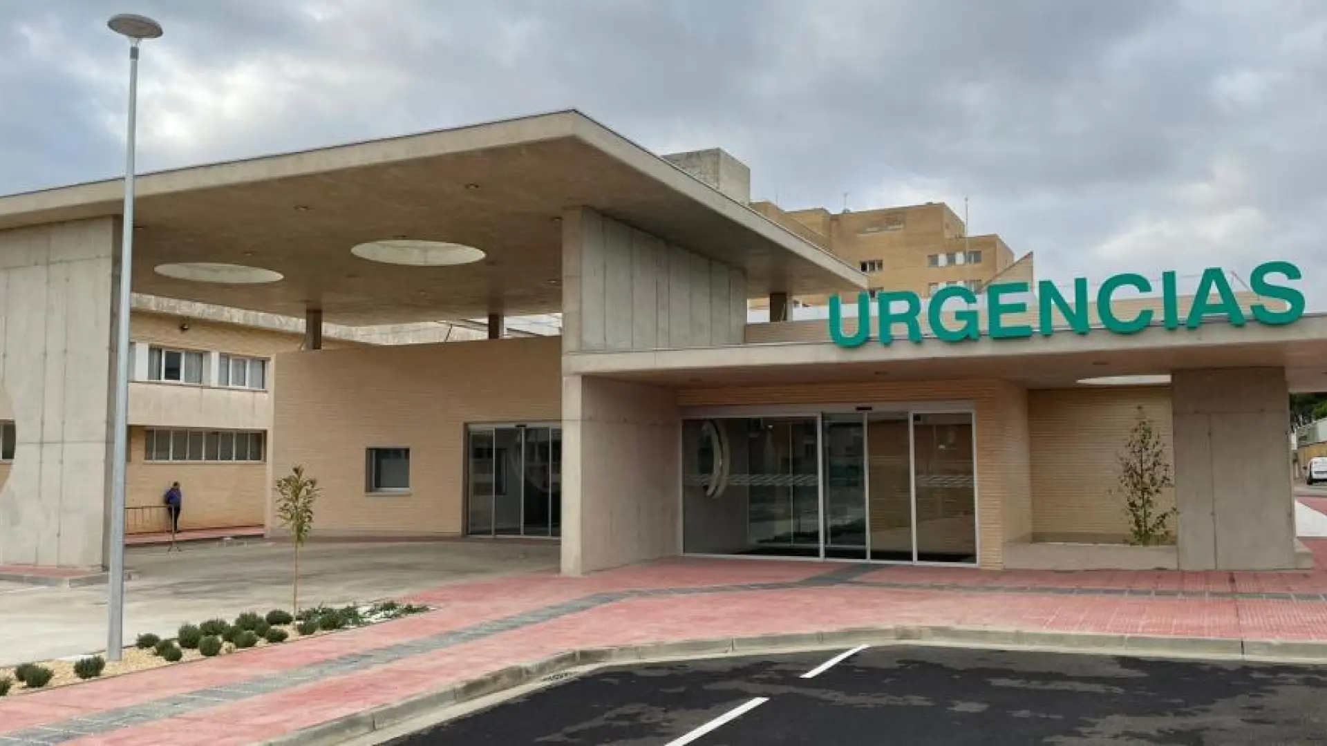 EL PLAN DE REORGANIZACIÓN DE LAS URGENCIAS DE SAN JORGE AFECTA NEGATIVAMENTE A LOS TCE  EL PLAN DE REORGANIZACIÓN DE LAS URGENCIAS DE SAN JORGE AFECTA NEGATIVAMENTE A LOS TCE